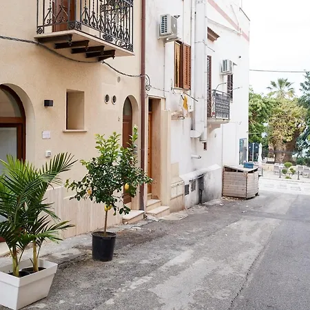 Mediterranea - Piccola Dimora Per Viaggiatori קאסטלמארה דל גולפו